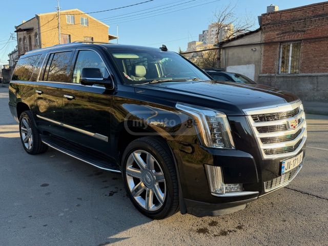 Cadillac Escalade 2018 — photo 2