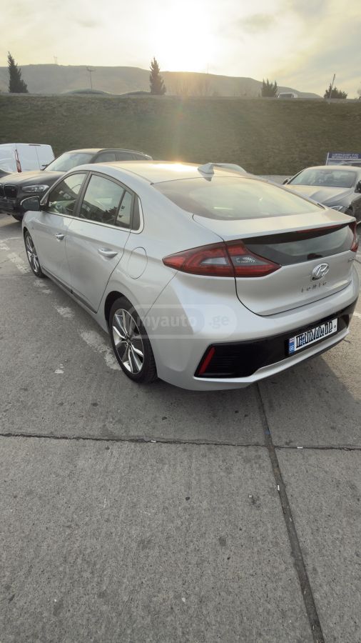 Hyundai Ioniq