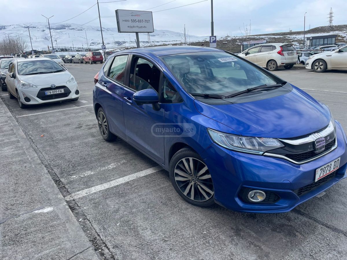 Honda Fit 2019 — photo 2