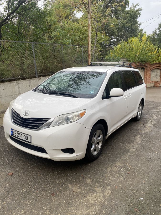 Toyota Sienna