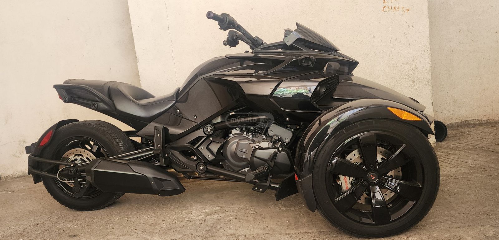 Can-Am Can-Am Spyder F3 2018 — photo 2