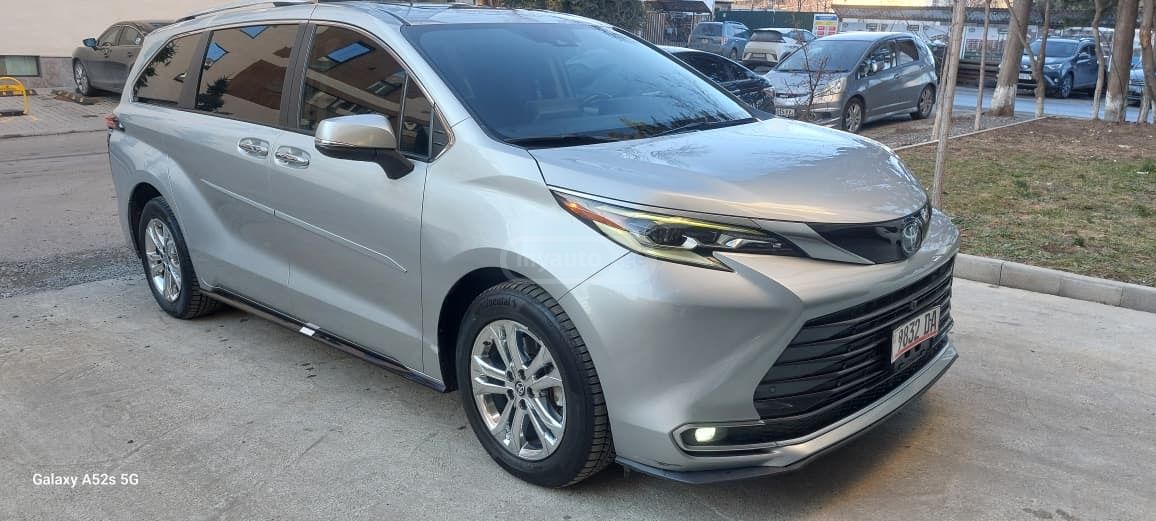 Toyota Sienna