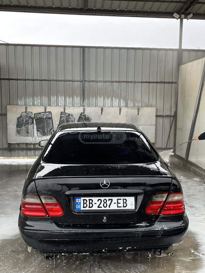 Mercedes-Benz CLK 230 1997 — photo 2