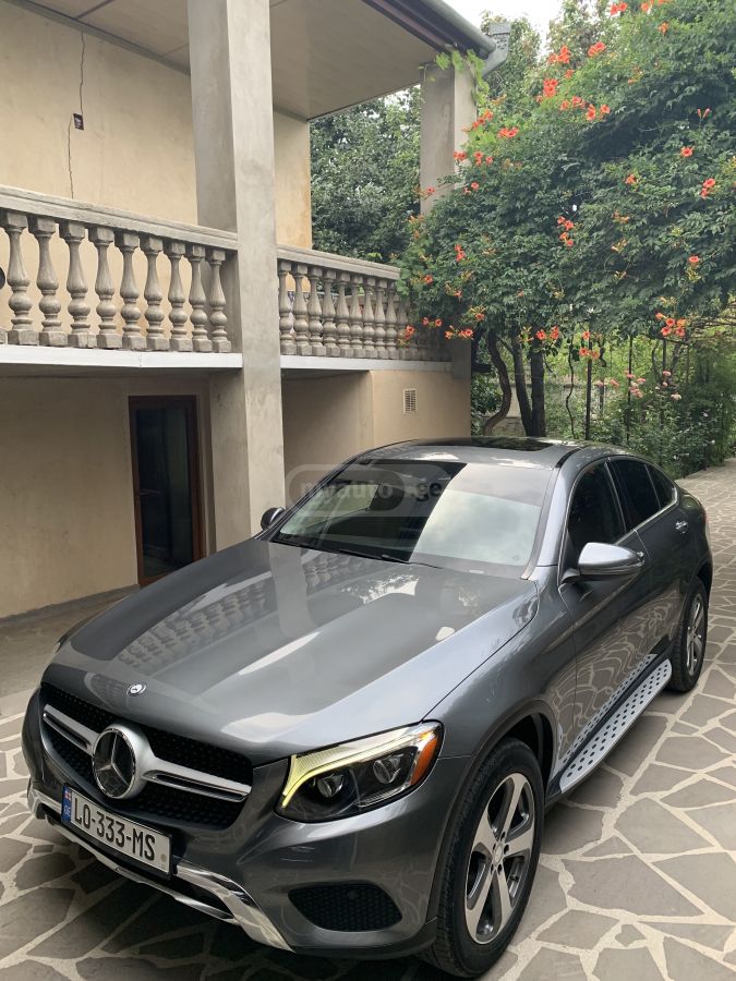 Mercedes-Benz GLC 300 Coupe 2016 — photo 2