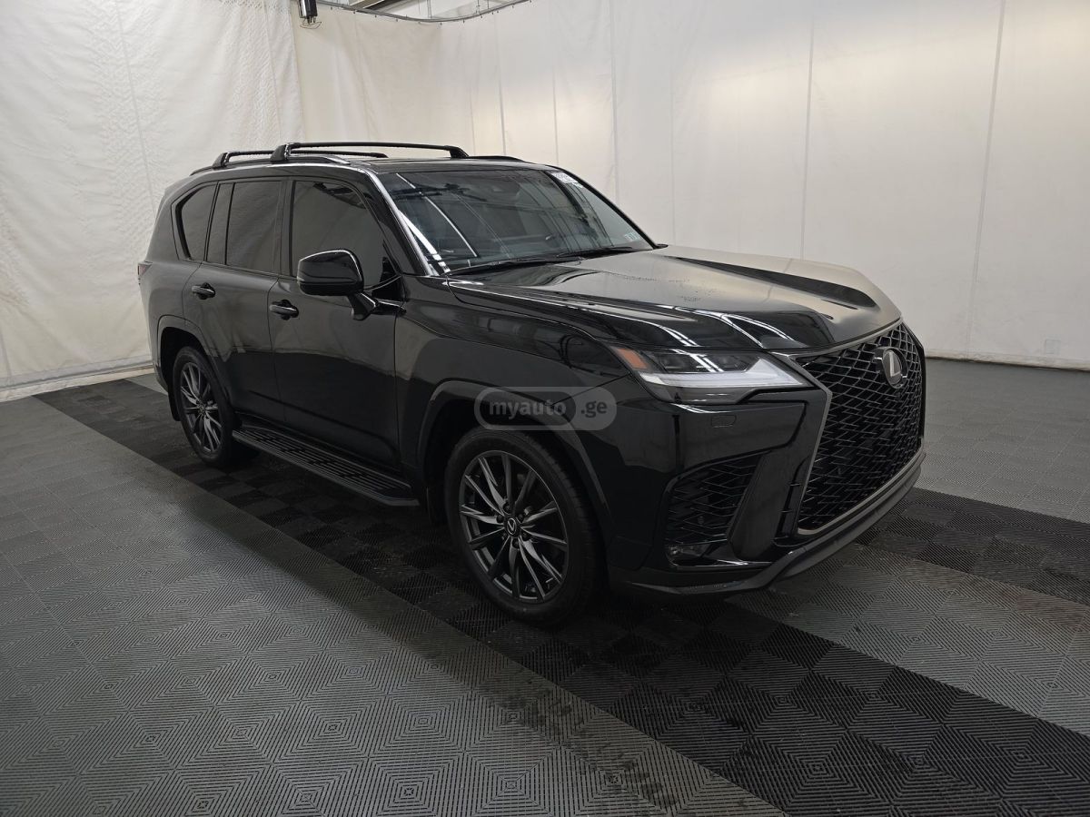 Lexus LX 600