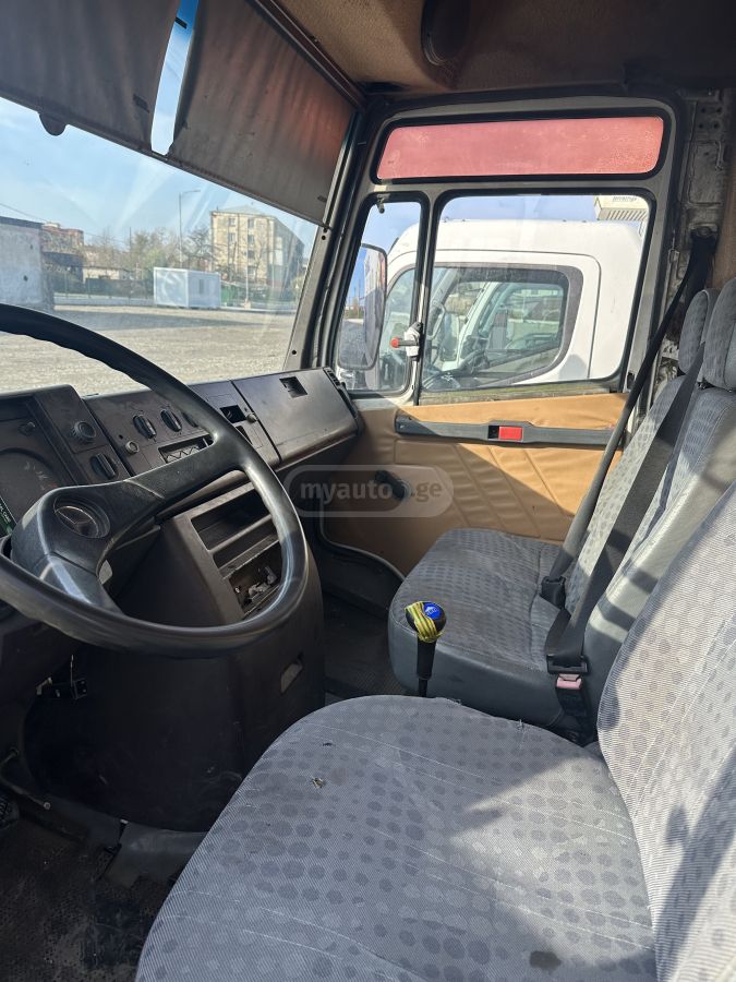 Mercedes-Benz Vario 1994 — photo 2
