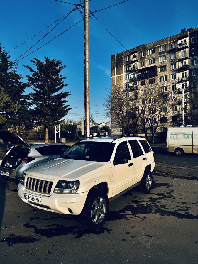 Jeep Grand Cherokee 2004 — photo 2