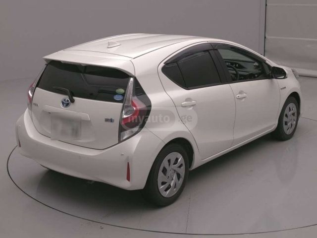 Toyota Aqua 2020 — photo 2