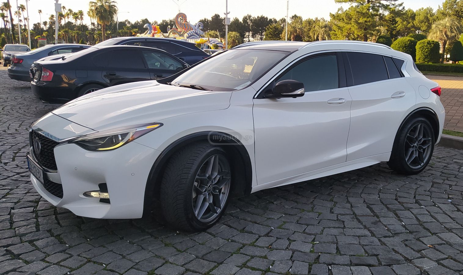 Infiniti QX 30 2016 — photo 2