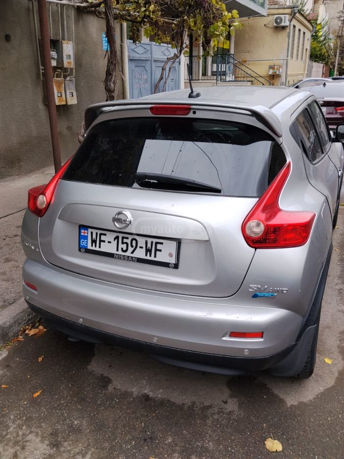 Nissan Juke 2011 — photo 2