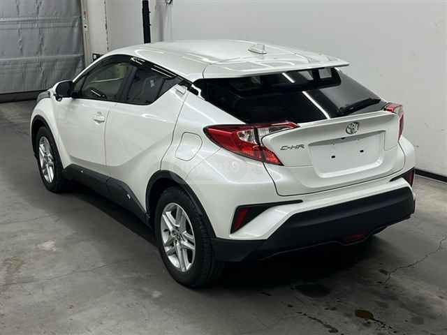 Toyota CHR 2020 — photo 2