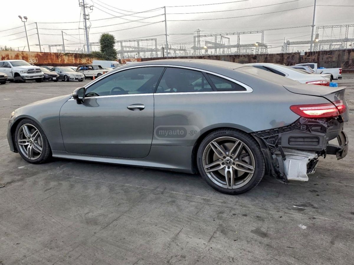 Mercedes-Benz E 400 2018 — photo 2