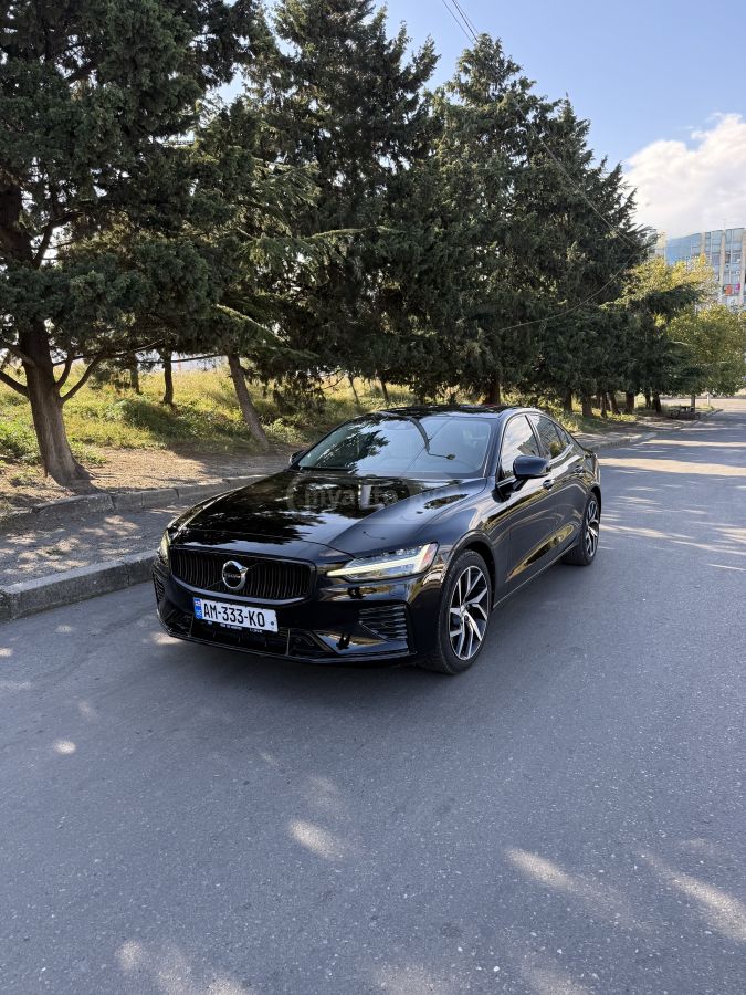 Volvo S60 2019 — photo 2