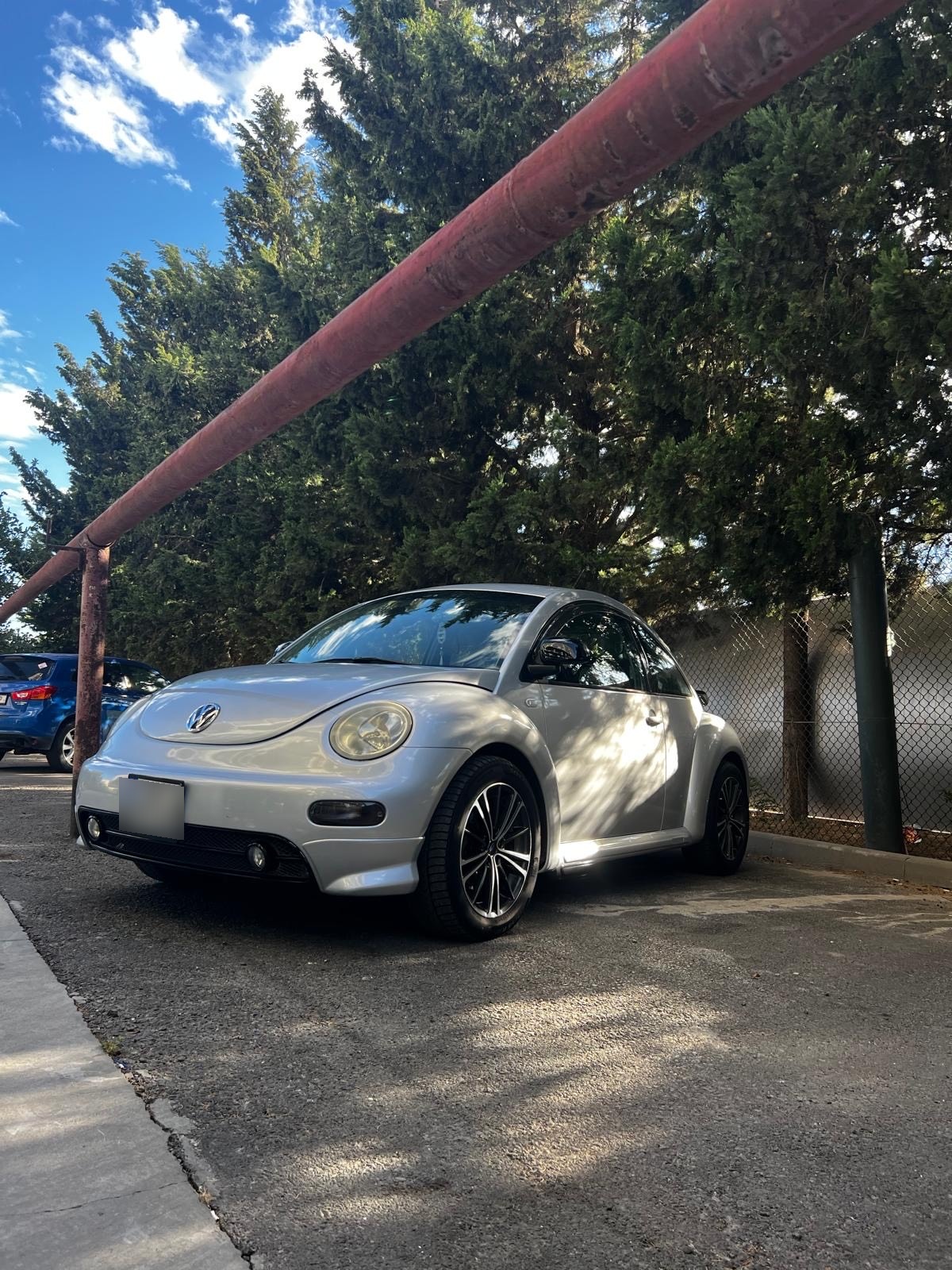 Volkswagen New Beetle 2001 — photo 2