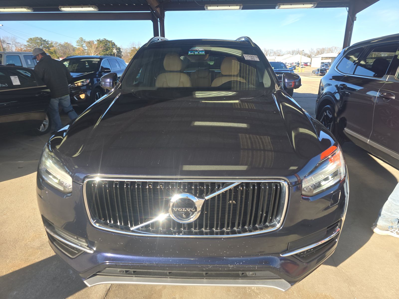 Volvo XC 90 2017 — photo 2