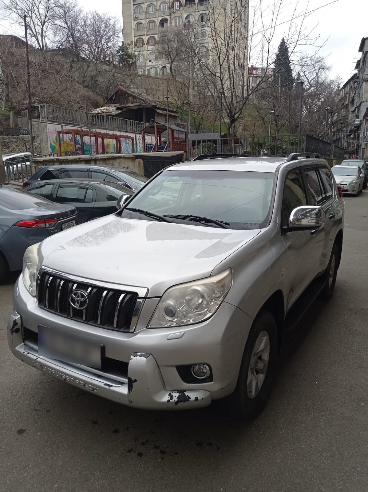 Toyota Land Cruiser Prado 2012 — photo 2