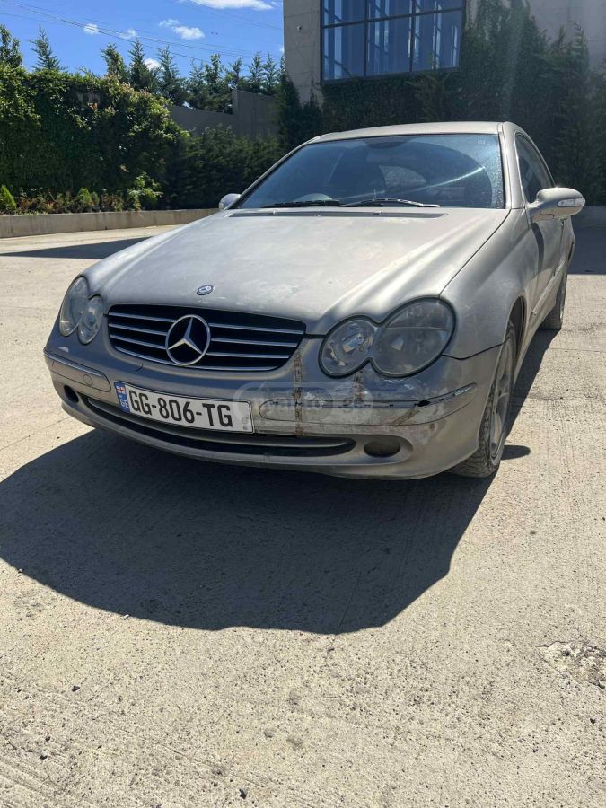 Mercedes-Benz CLK 320