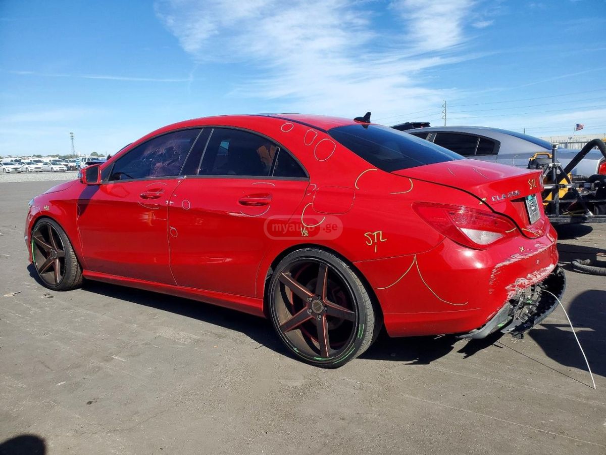 Mercedes-Benz CLA 250 2018 — photo 2