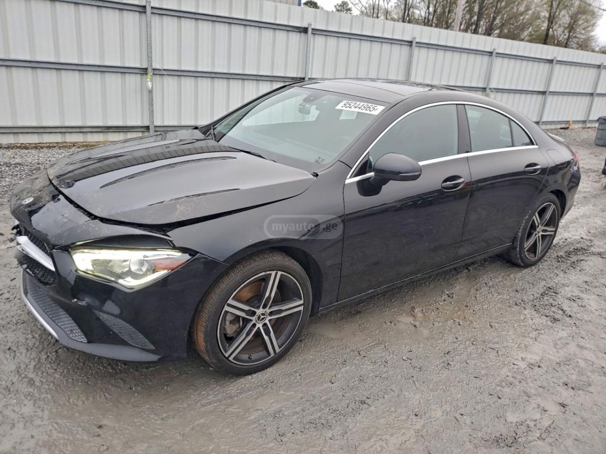 Mercedes-Benz CLA 250