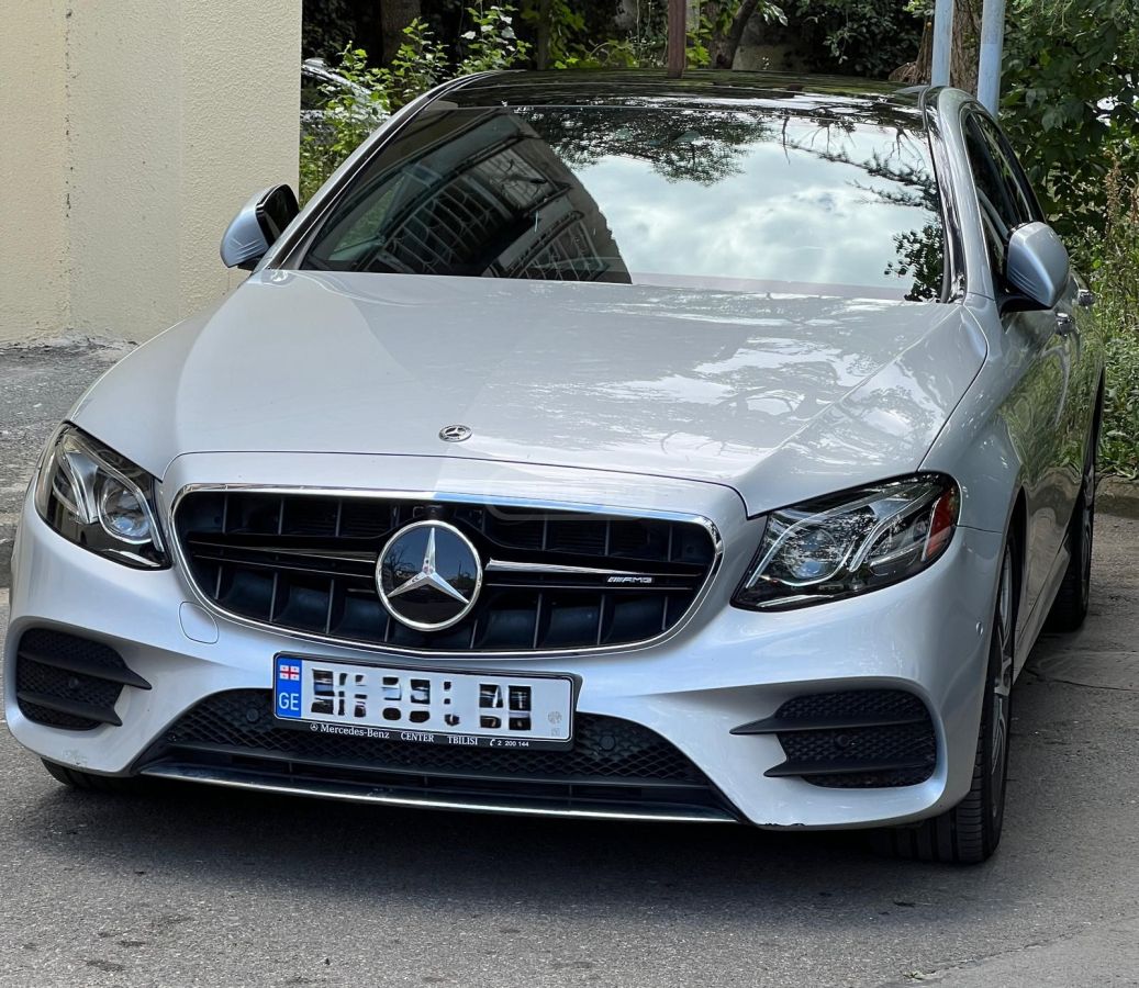 Mercedes-Benz E 300 2018 — photo 2