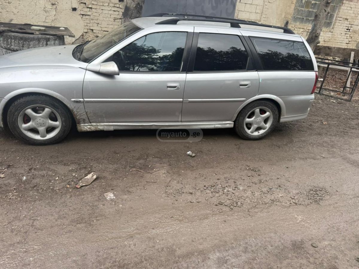 Opel Vectra 1999 — photo 2
