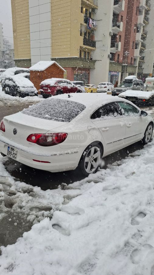 Volkswagen Passat 2010 — photo 2