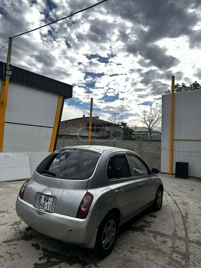 Nissan March 2002 — photo 2