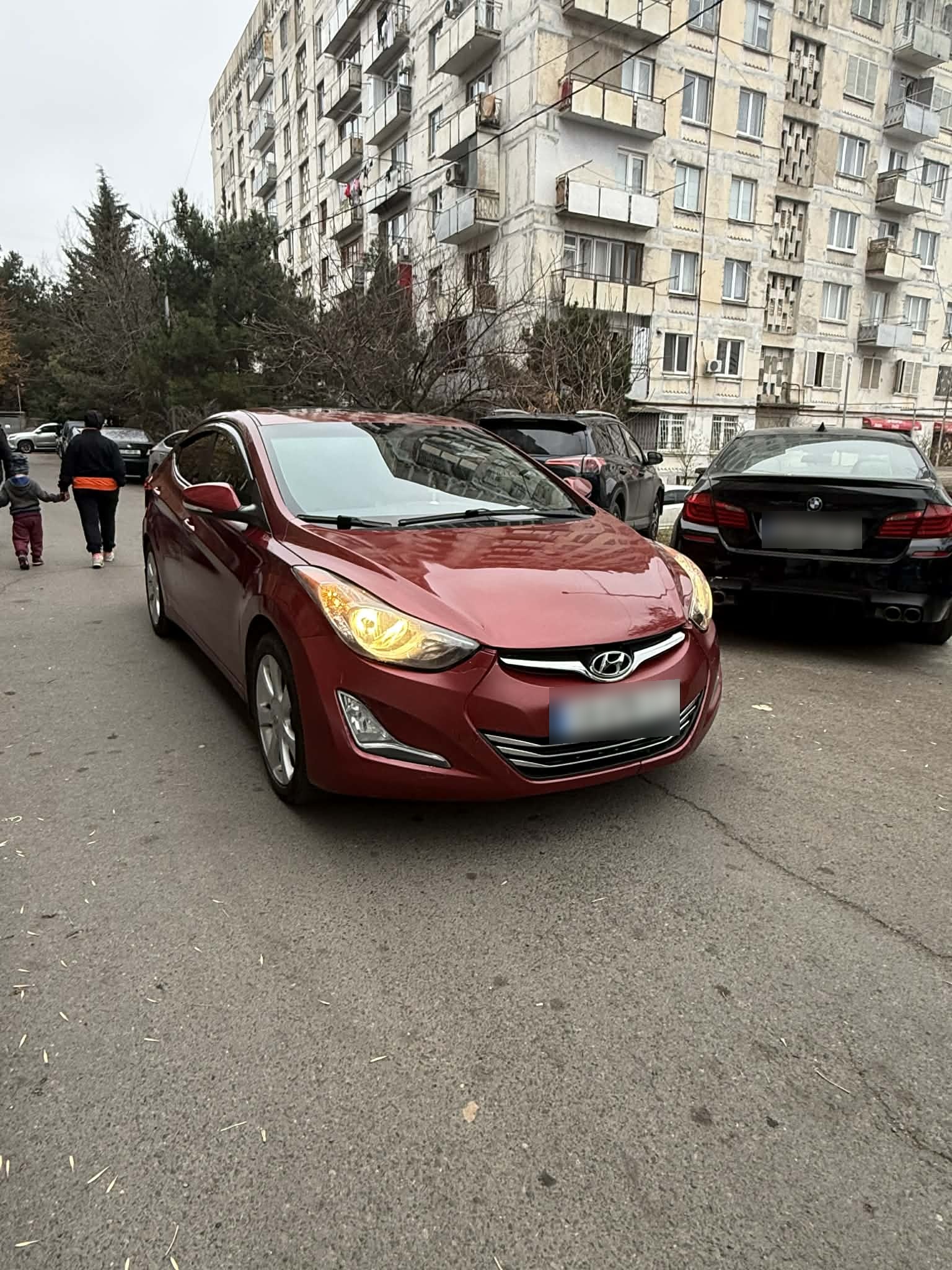 Hyundai Elantra 2013 — photo 2