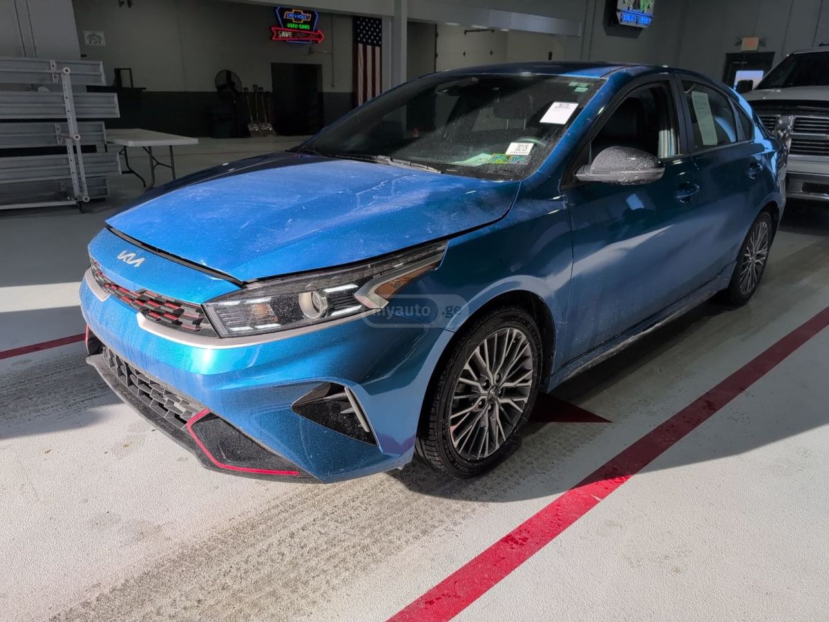 Kia Forte 2022 — photo 2