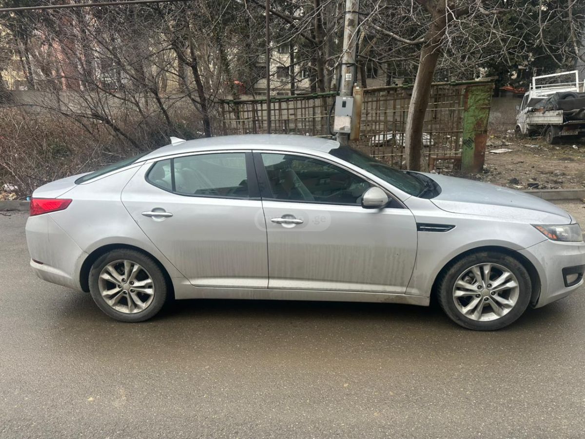 Kia Optima 2013 — photo 2