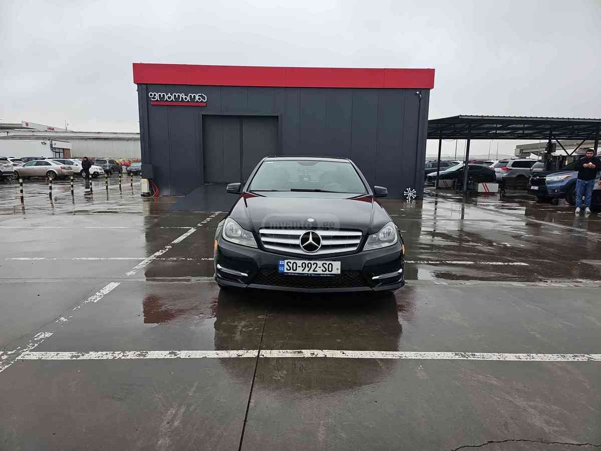 Mercedes-Benz C 200 2013 — photo 2