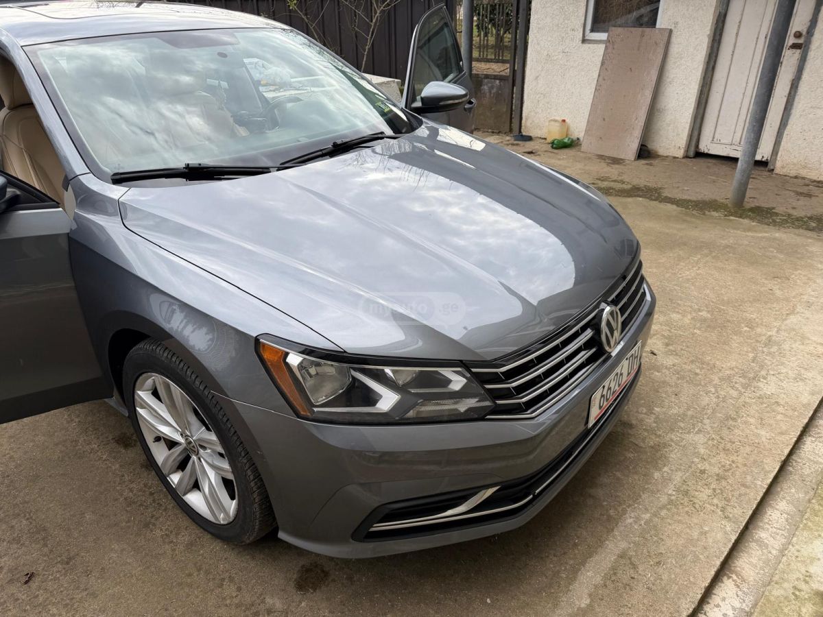 Volkswagen Passat 2019 — photo 2