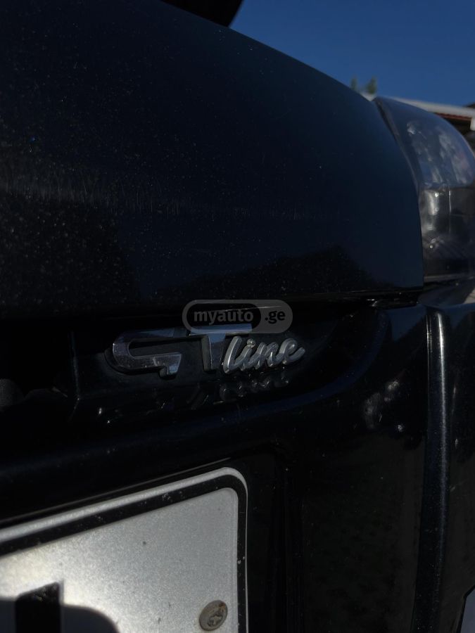 Renault Megane 2010 — photo 2