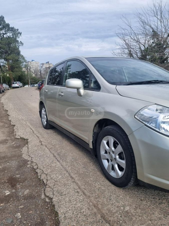 Nissan Tiida 2007 — photo 2