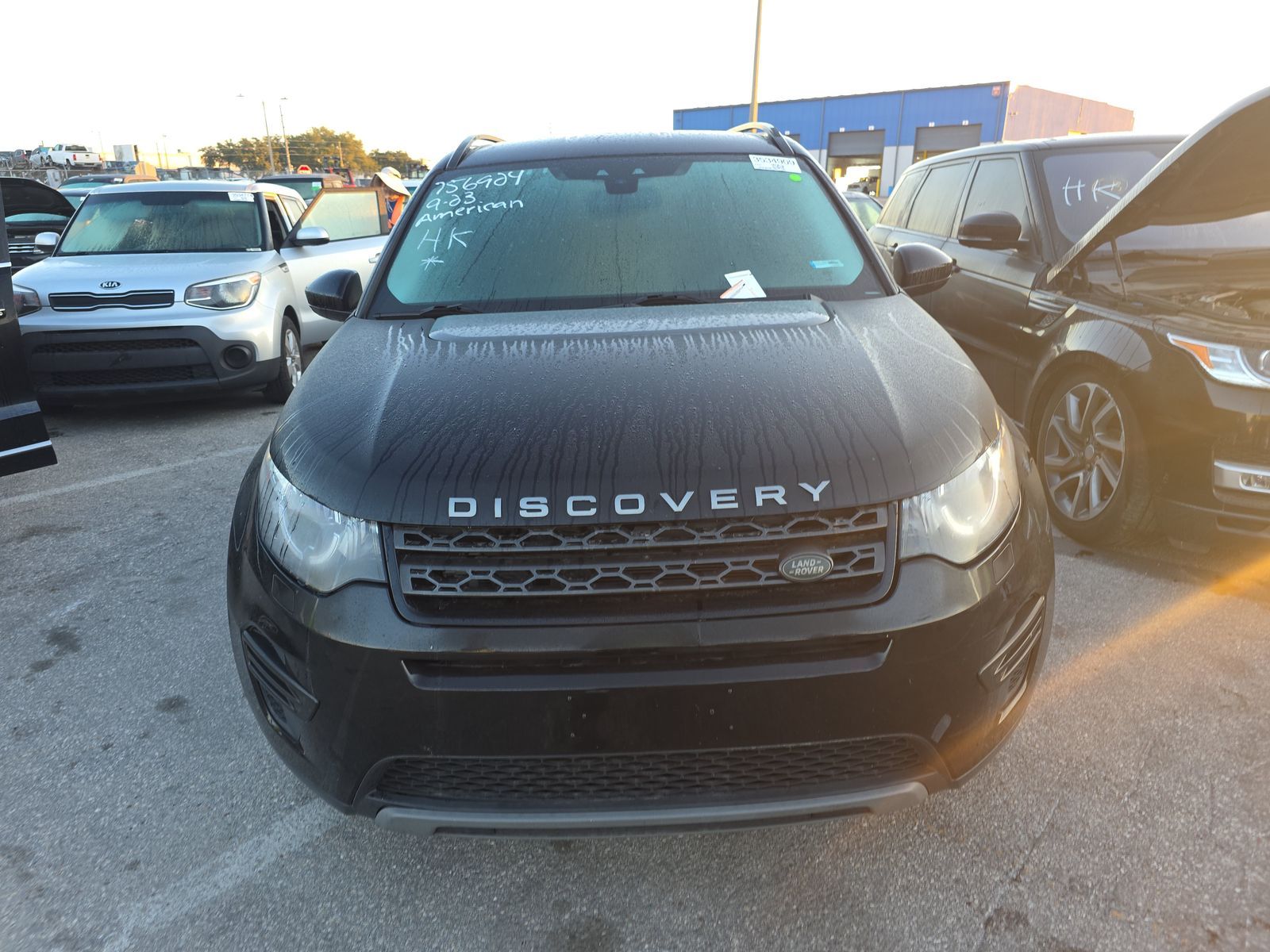 Land Rover Discovery Sport 2018 — photo 2
