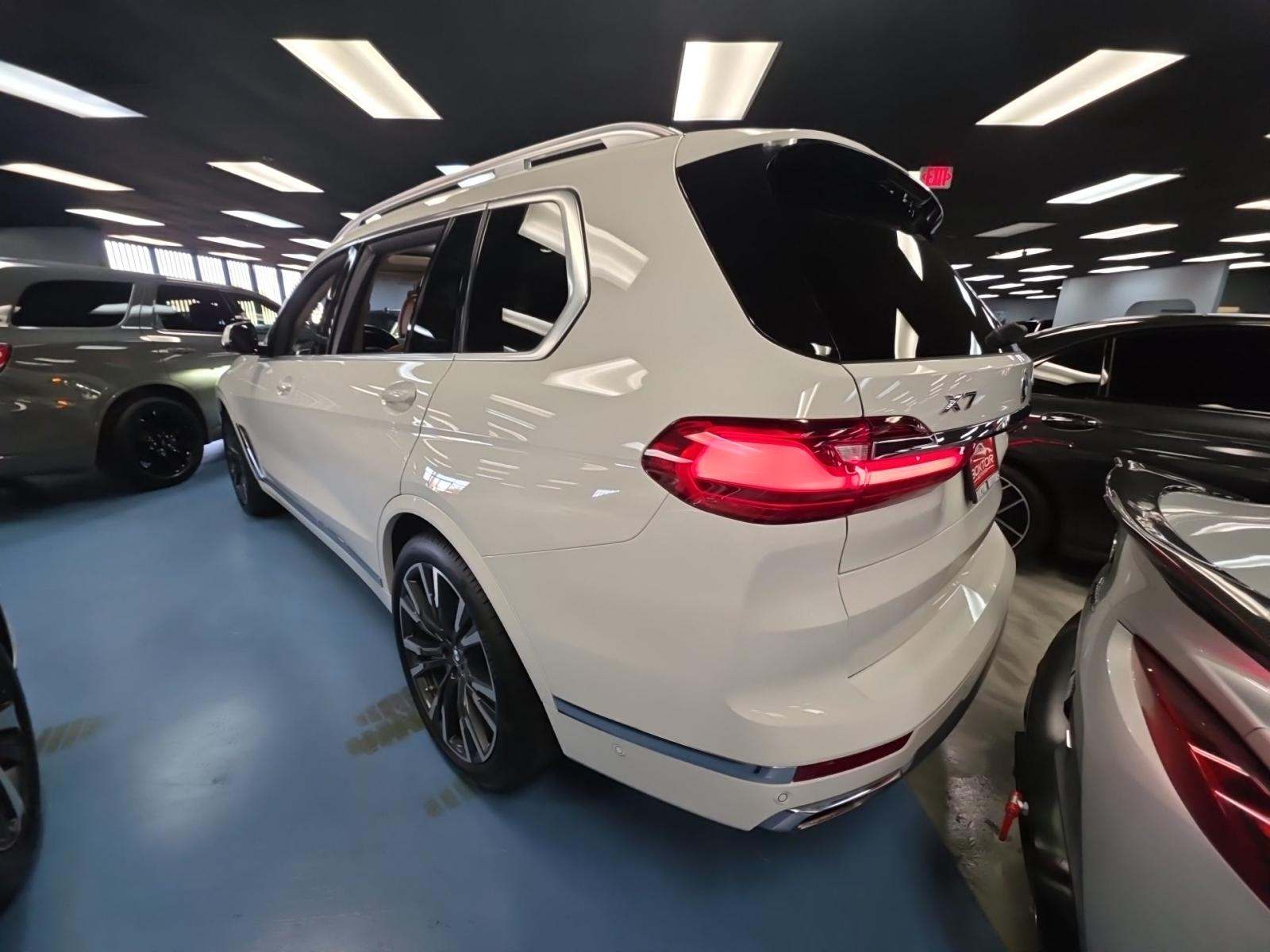 BMW X7 2020 — photo 2