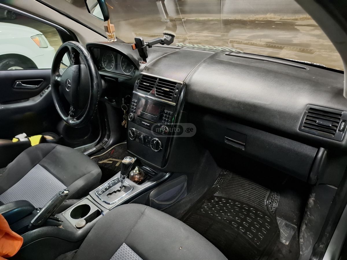 Mercedes-Benz A 170 2005 — photo 2