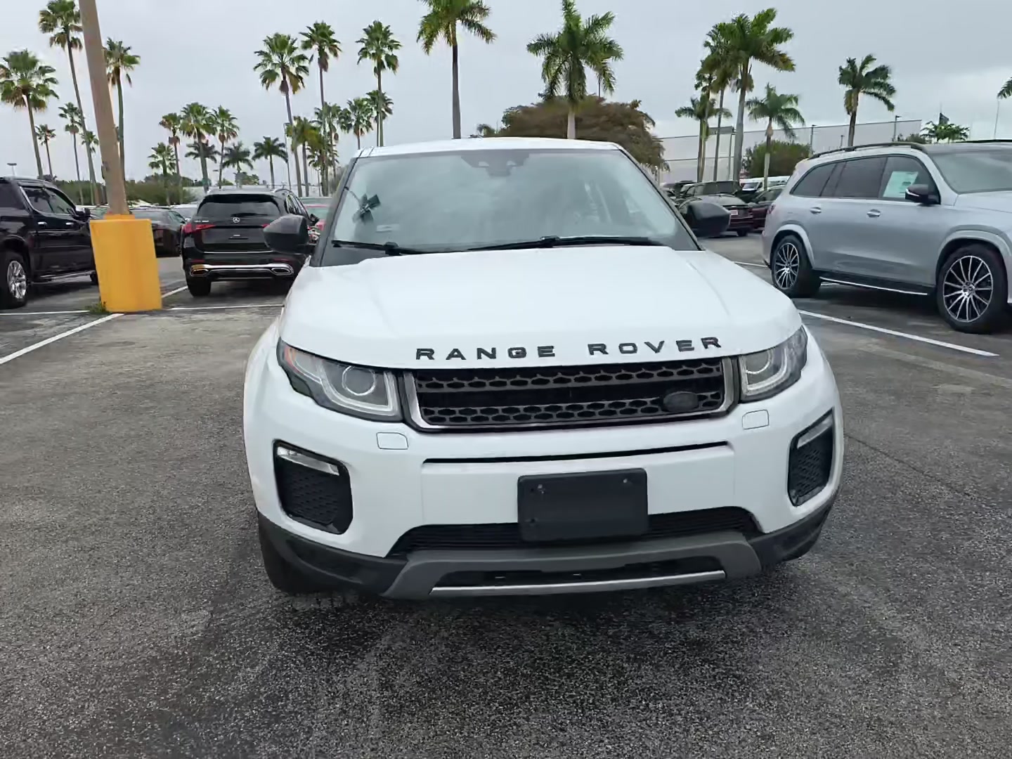 Land Rover Range Rover Evoque 2017 — photo 2