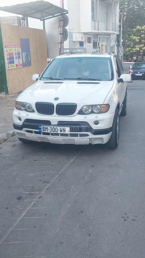 BMW X5 2004 — photo 2
