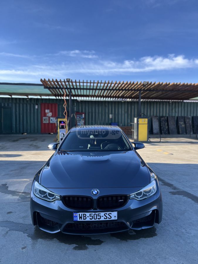 BMW M4 2015 — photo 2