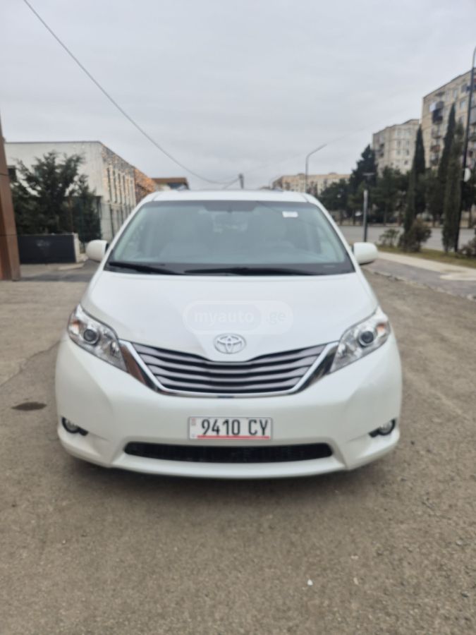 Toyota Sienna