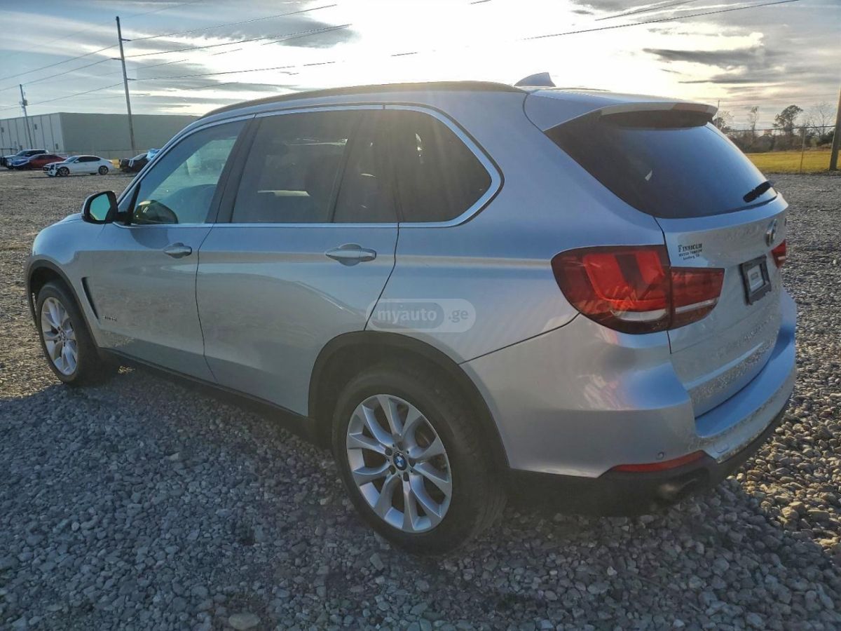 BMW X5 2016 — photo 2