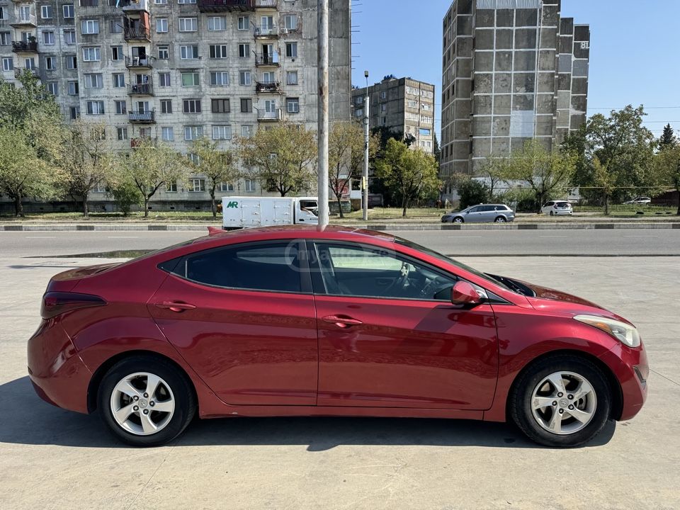 Hyundai Elantra 2014 — photo 2