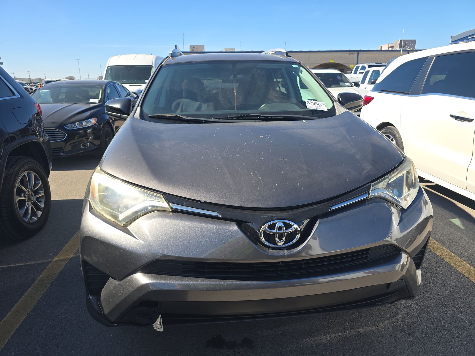 Toyota RAV4 2016 — photo 2