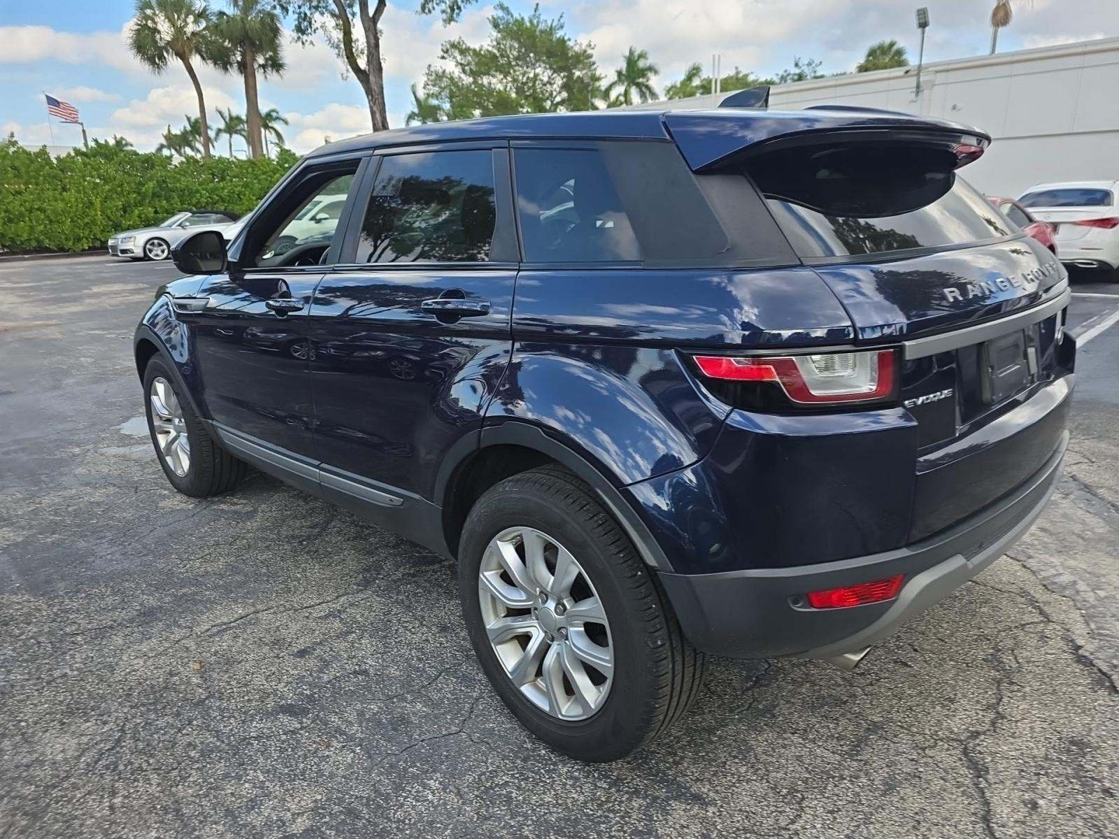 Land Rover Range Rover Evoque 2018 — photo 2