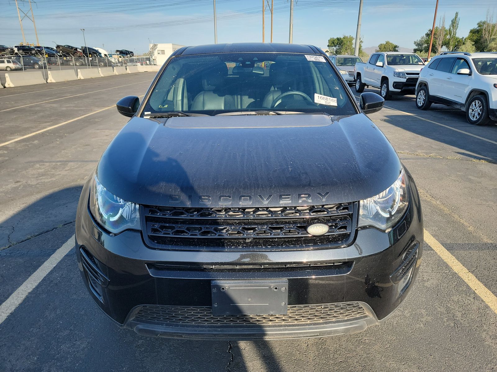 Land Rover Discovery Sport 2016 — photo 2