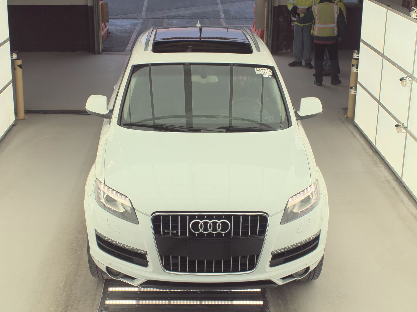 Audi Q7 2014 — photo 2