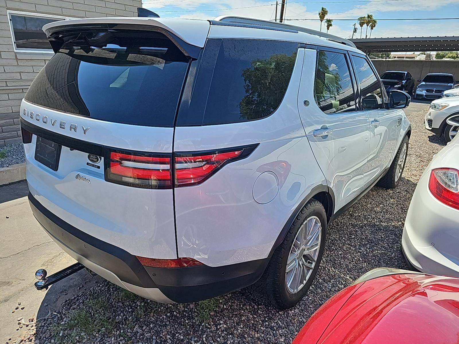 Land Rover Discovery 2017 — photo 2