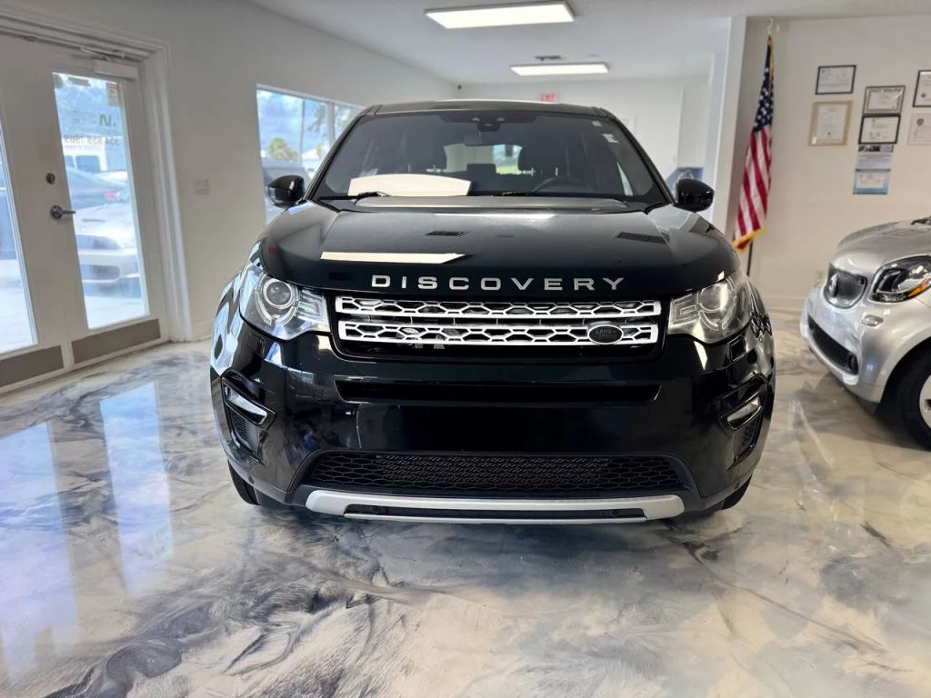 Land Rover Discovery Sport 2017 — photo 2