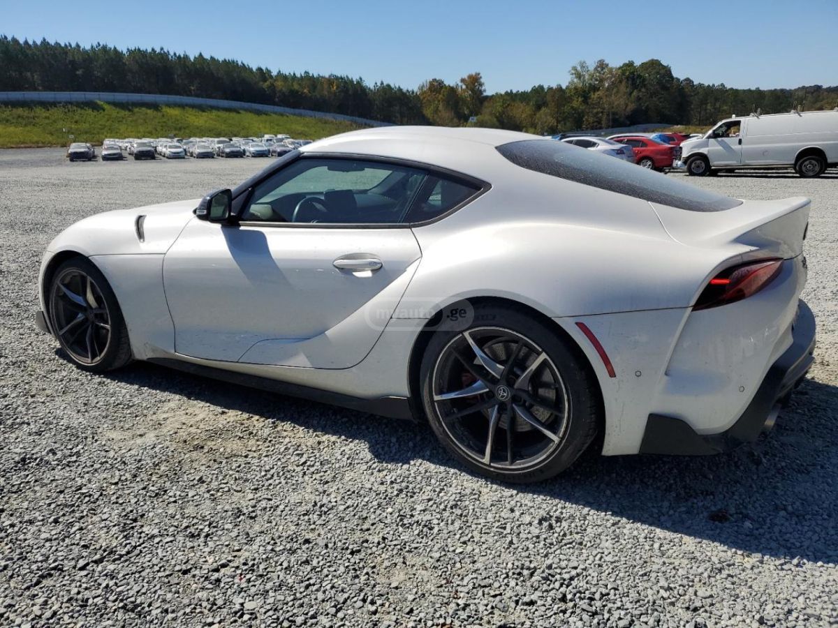 Toyota Supra 2021 — photo 2